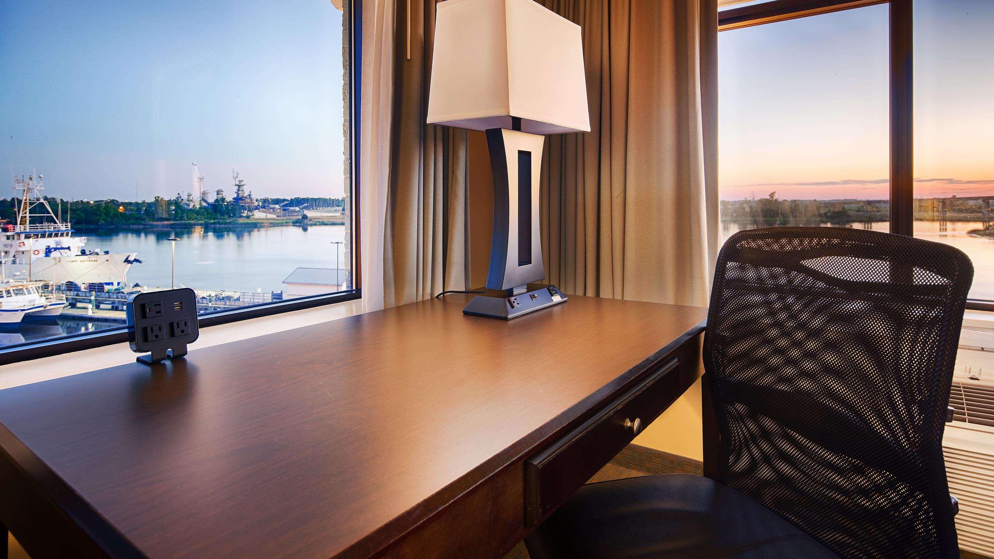 Best Western Plus Coastline Wilmington