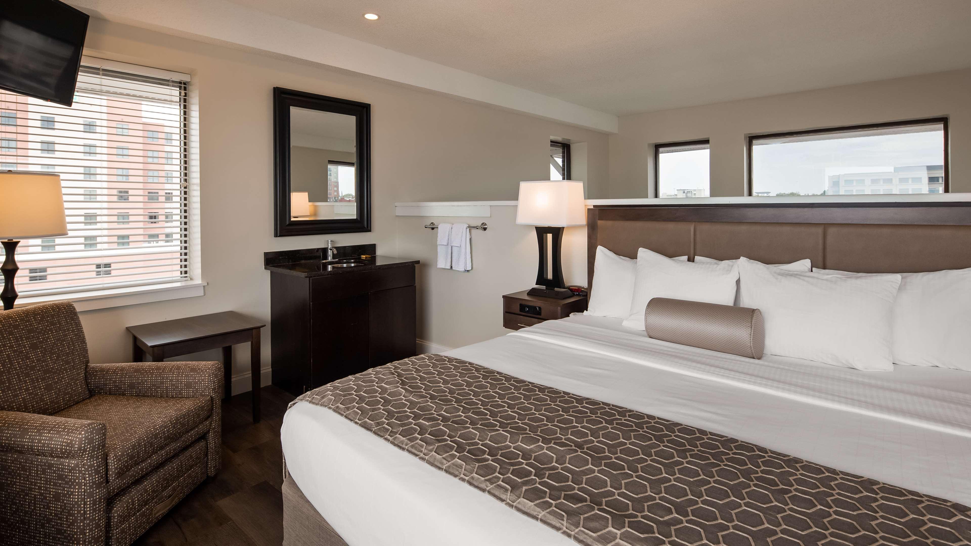Best Western Plus Coastline