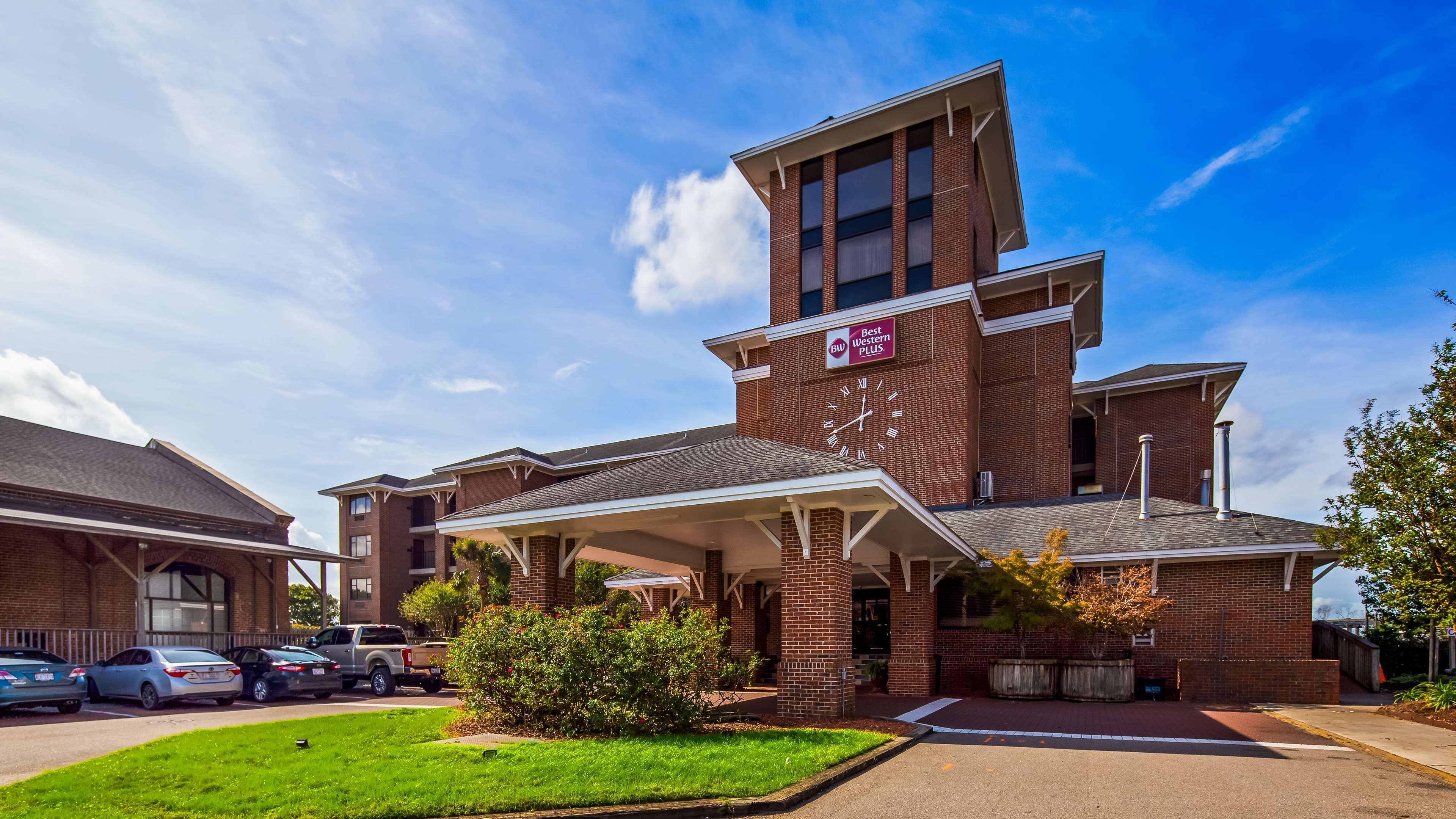 Best Western Plus Coastline 3*