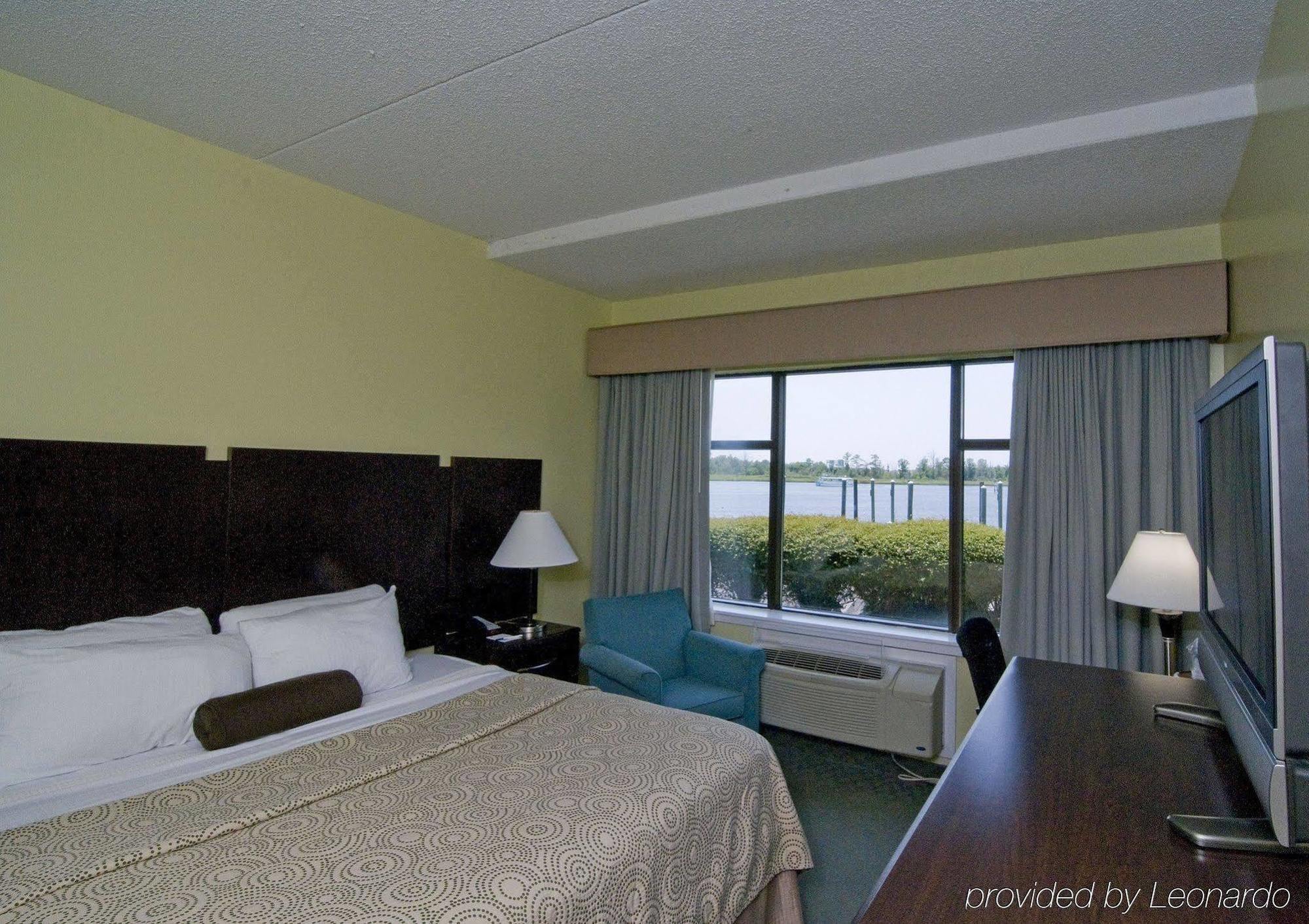 Best Western Plus Coastline Hotel