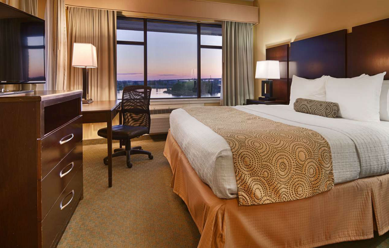 Best Western Plus Coastline 3*